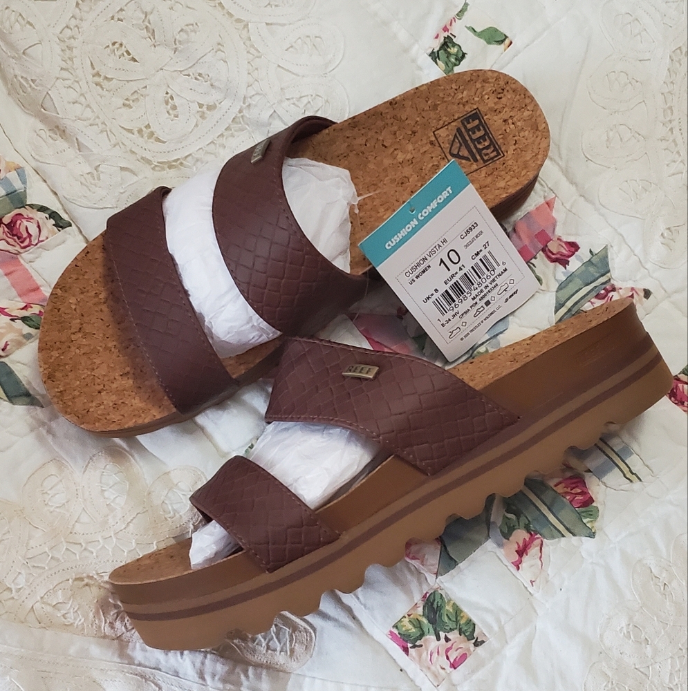 Teva Brown Sandals - Picture 7 of 14